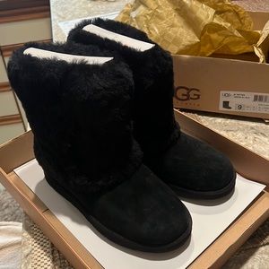 Women’s NEW Patten (maylin) black Uggs size